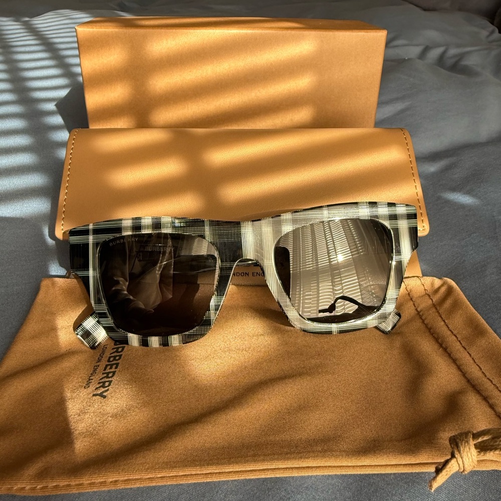 Burberry Sunglasses